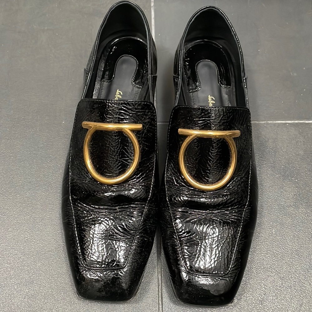 Ferragamo Black Patent Loafers with Gold Logo - Size 7 1/2